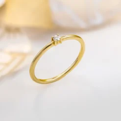 Lupenreiner (F) Brillant-Goldring