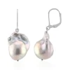 Silberfarbene Süßwasserzuchtperlen-Silberohrringe (TPC)